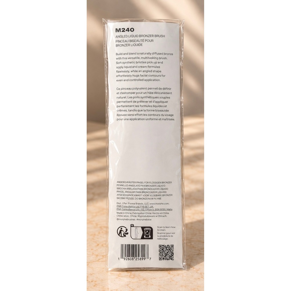 Morphe M240 Angled Liquid Bronzer Brush White Synthetic Stippling Bristles - Picture 3 of 3